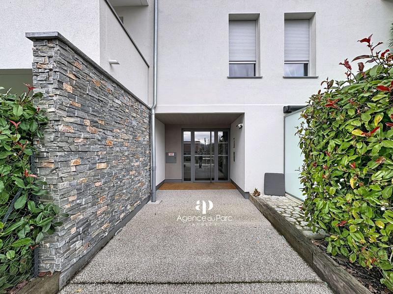 Appartement - 92 m² - 4 pièces