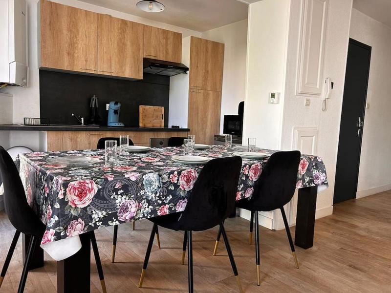 Immeuble - 220 m² - 8 pièces