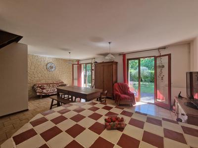 Maison - 102 m² - 5 pièces