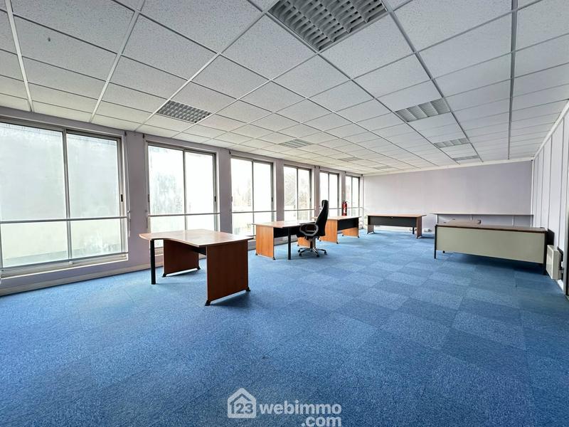 Bureau - 400 m² - 16 pièces