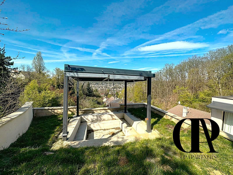 Villa - 185 m² - 6 pièces