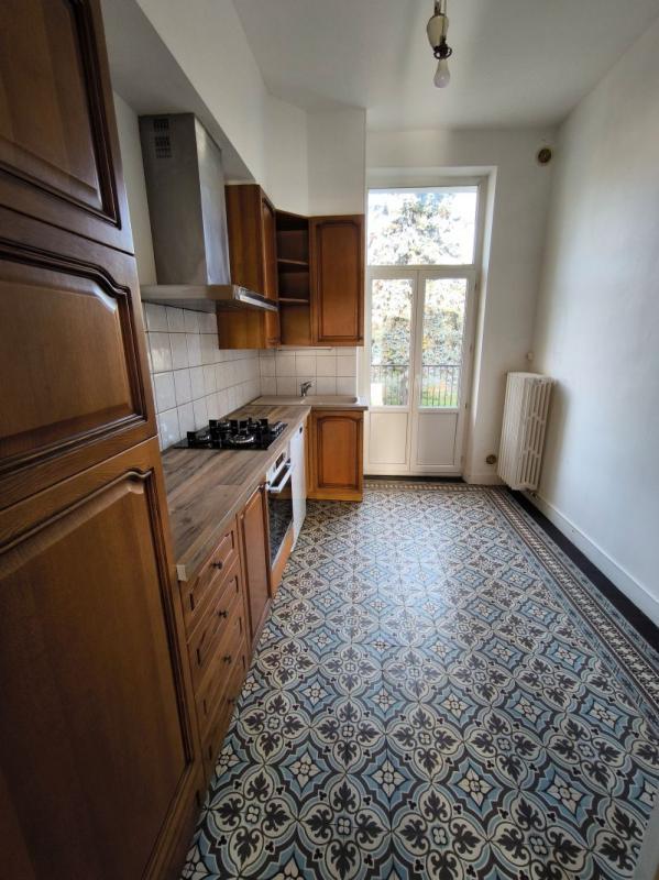 Propriété - 400 m² - 7 pièces