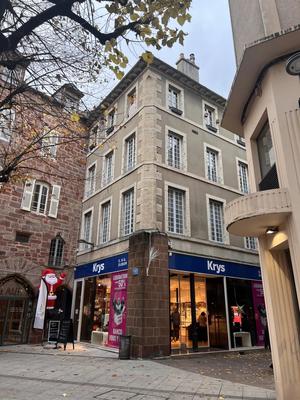 Appartement - 142 m² - 7 pièces