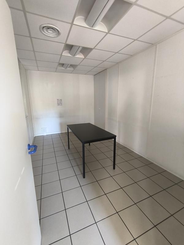 Bureau - 78 m² - 4 pièces