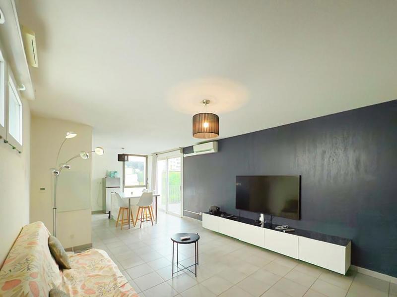 Penthouse - 65 m² - 3 pièces