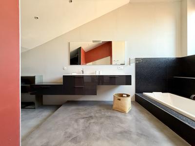 Appartement - 267 m² - 8 pièces