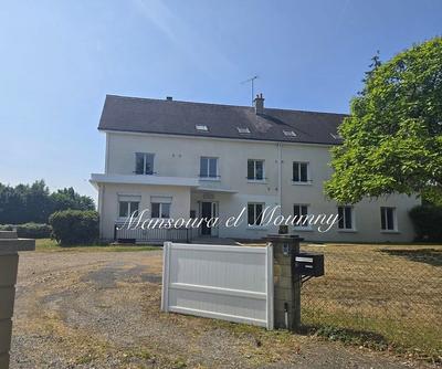 Propriété - 360 m² - 20 pièces