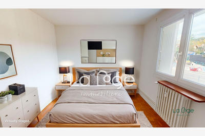 Appartement - 79 m² - 4 pièces