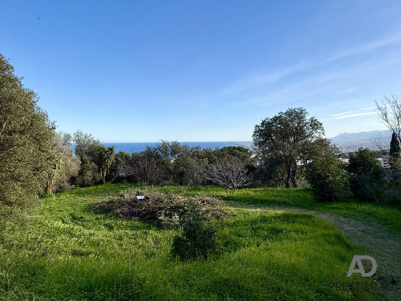 Villa - 215 m² - 7 pièces