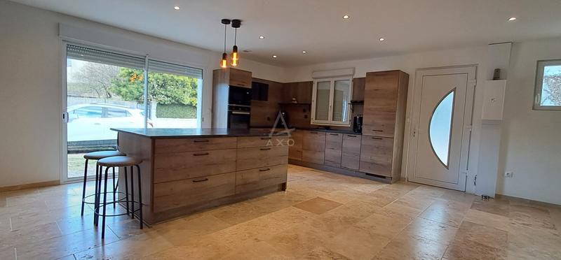 Maison - 86 m² - 4 pièces