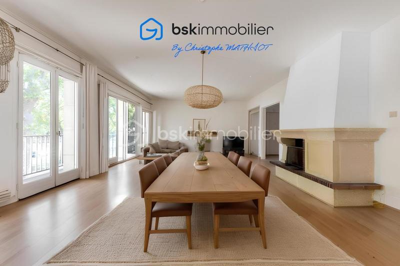 Appartement - 149 m² - 7 pièces