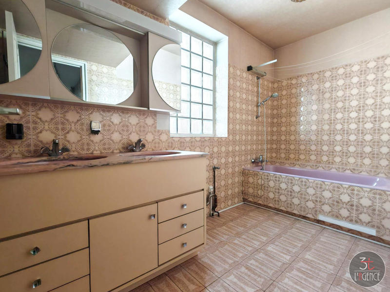 Appartement - 126 m² - 5 pièces