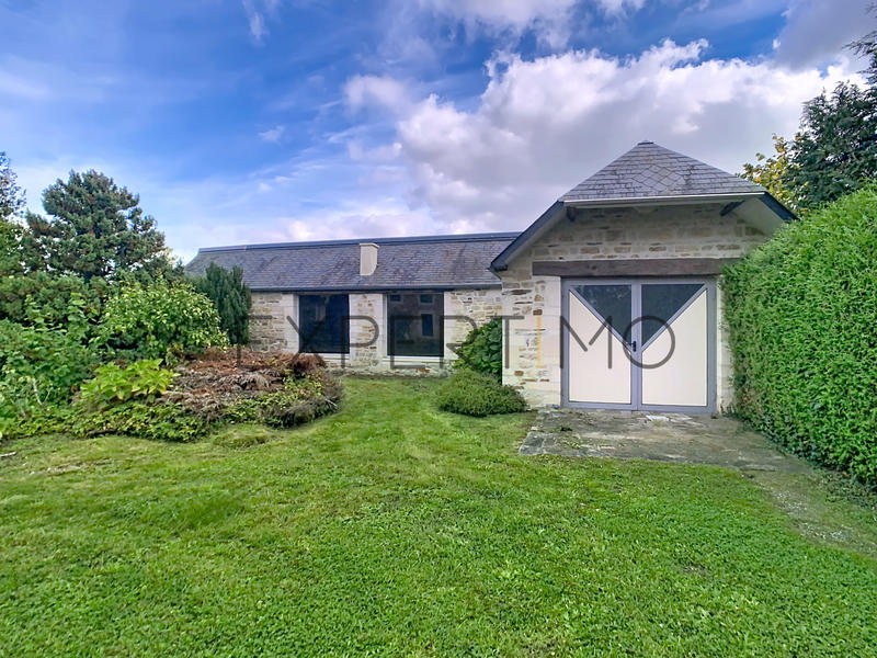 Maison - 240 m² - 9 pièces