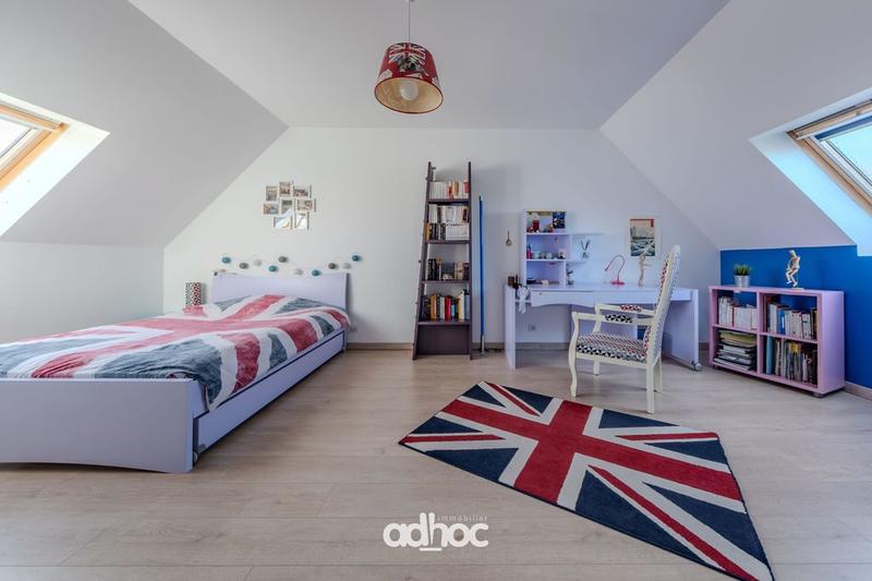 Maison traditionnelle - 160 m² - 7 pièces