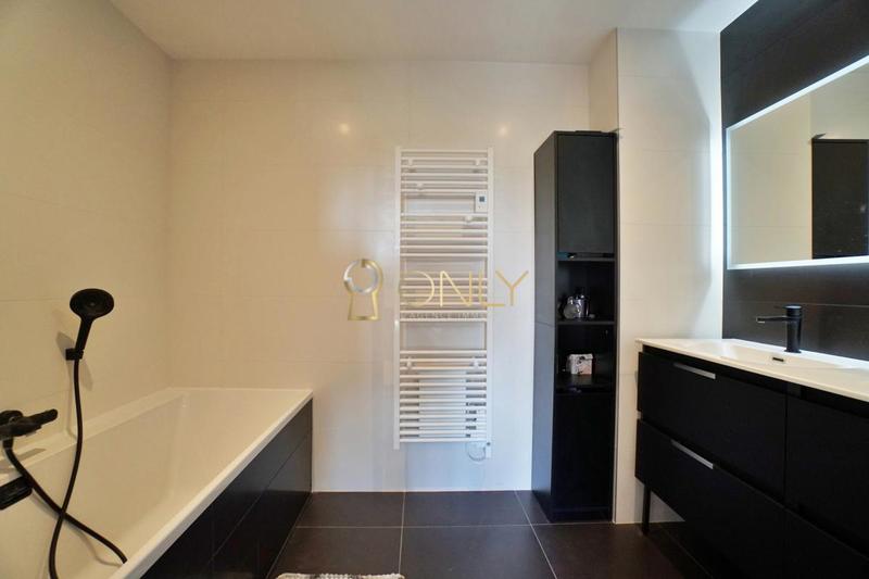 Villa - 137 m² - 5 pièces