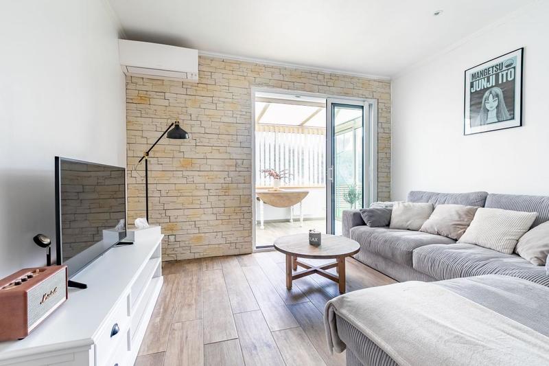 Maison - 99 m² - 4 pièces