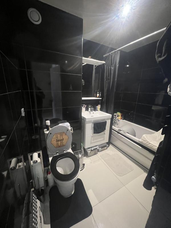 Appartement - 96 m² - 5 pièces