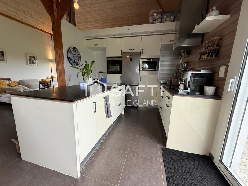 Maison - 120 m² - 6 pièces