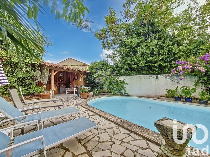 Maison - 215 m² - 8 pièces