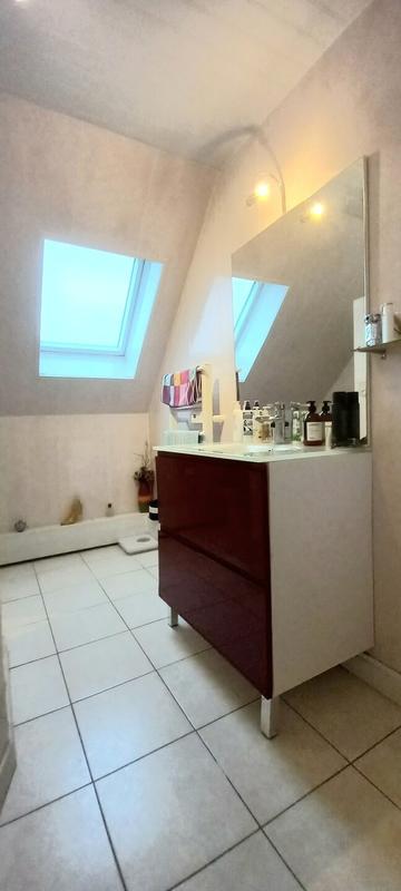 Maison - 95 m² - 4 pièces