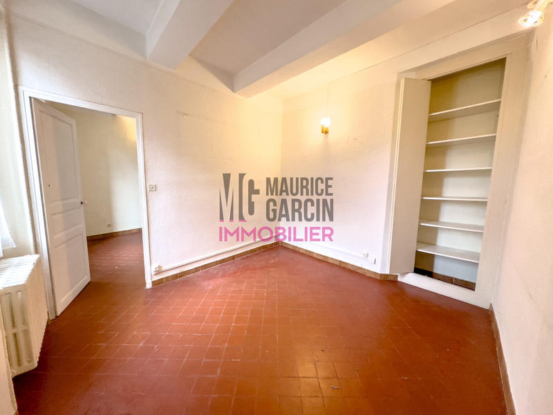 Maison - 280 m² - 13 pièces