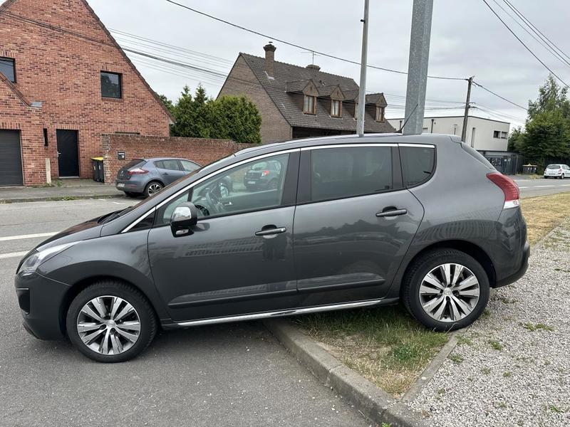 Peugeot 3008 Allure 1.6 Hdi 115cv Toit Panoramique