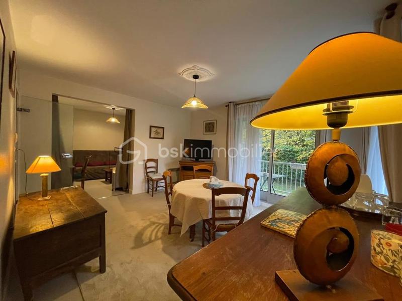 Appartement - 94 m² - 5 pièces