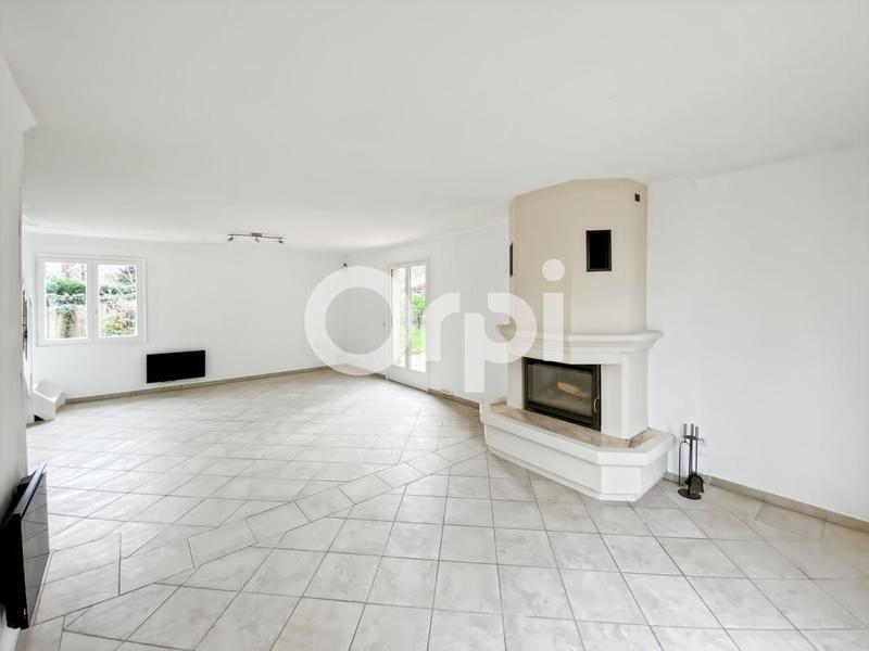 Maison - 176 m² - 8 pièces