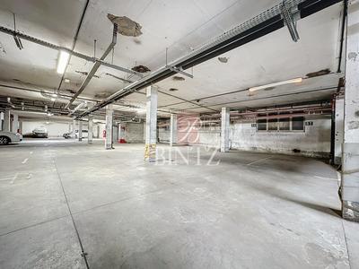 Parking / Garage - 12 m²