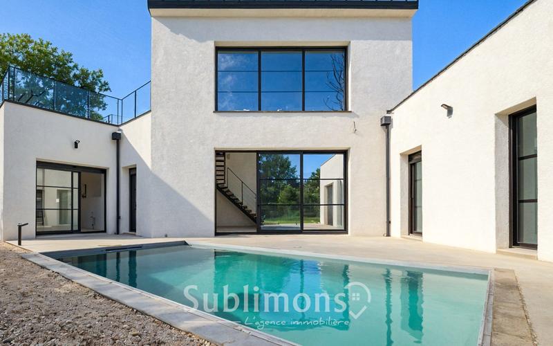 Maison contemporaine - 139 m² - 5 pièces