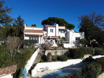 Villa - 165 m² - 6 pièces