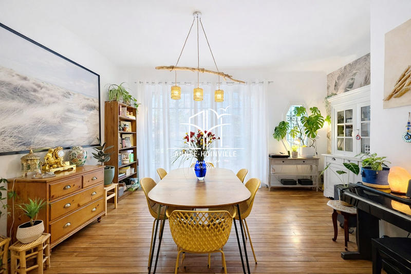 Maison - 176 m² - 6 pièces