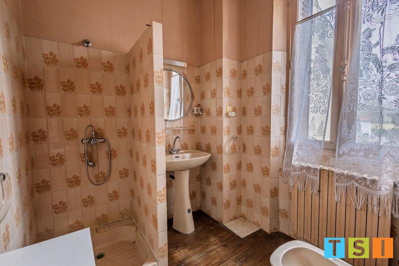 Maison bourgeoise - 250 m² - 8 pièces