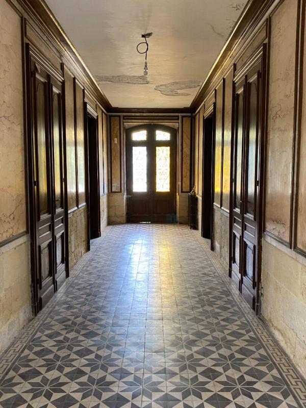 Demeure - 2 500 m² - 1 pièce