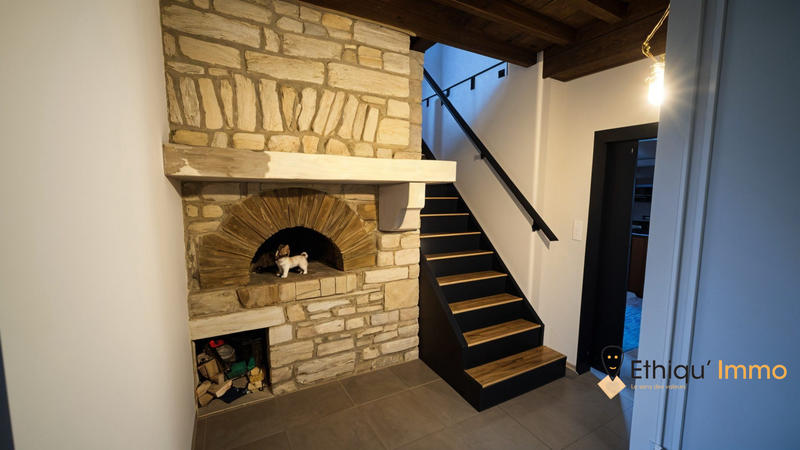 Maison ancienne - 207 m² - 8 pièces