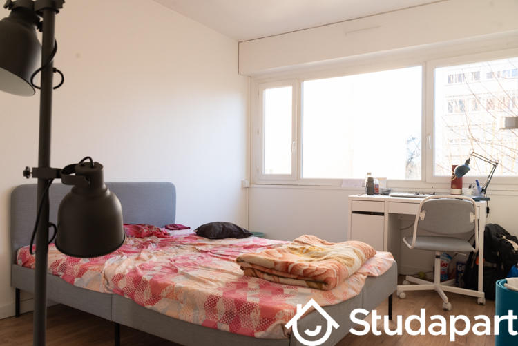 Chambre - 10 m² - 1 pièce