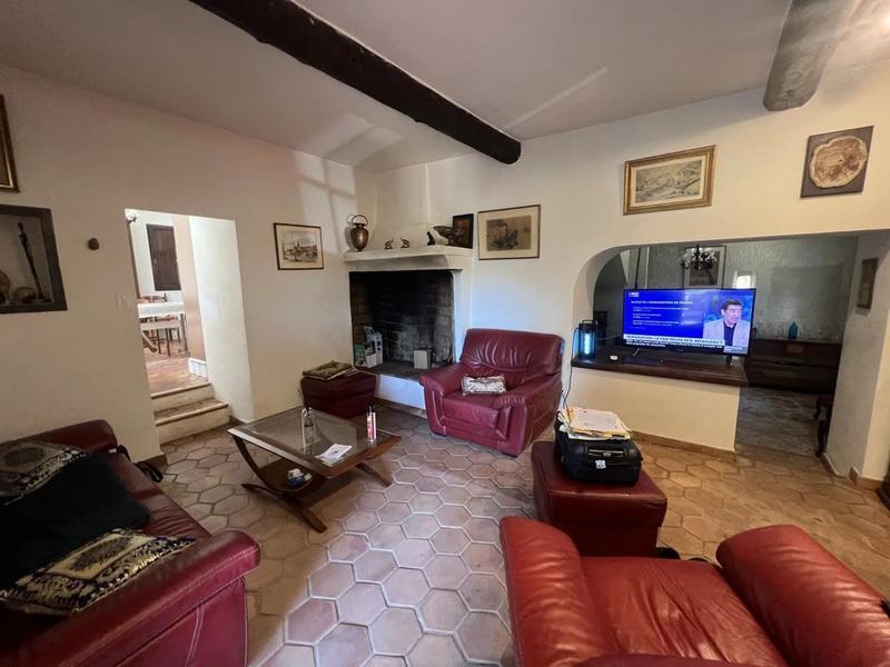 Maison - 230 m² - 7 pièces