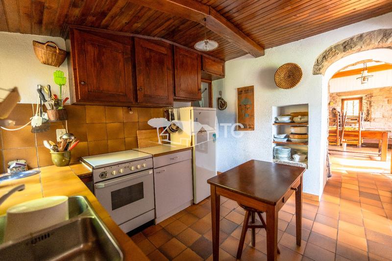 Maison en pierre - 64 m² - 4 pièces