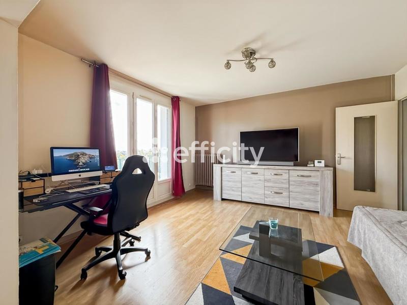 Appartement - 97 m² - 5 pièces