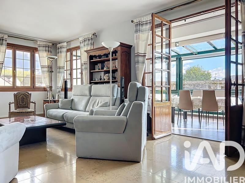 Maison - 189 m² - 8 pièces