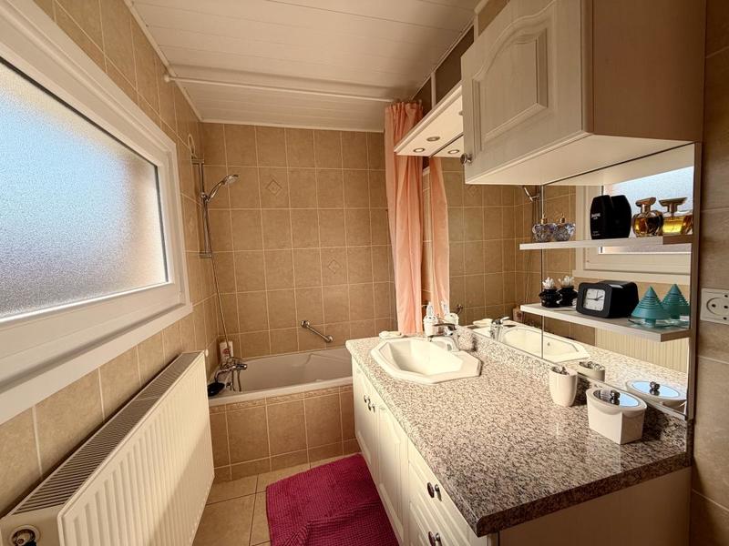 Maison - 96 m² - 4 pièces