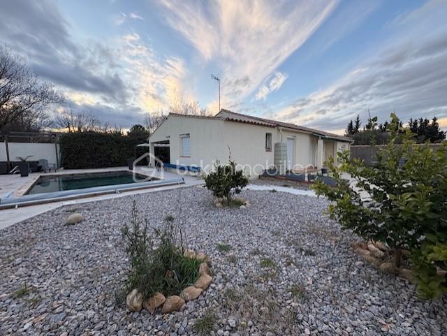 Maison - 104 m² - 4 pièces