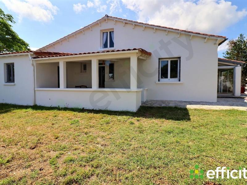 Maison - 121 m² - 7 pièces