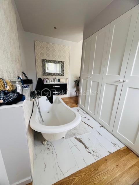 Maison - 160 m² - 5 pièces