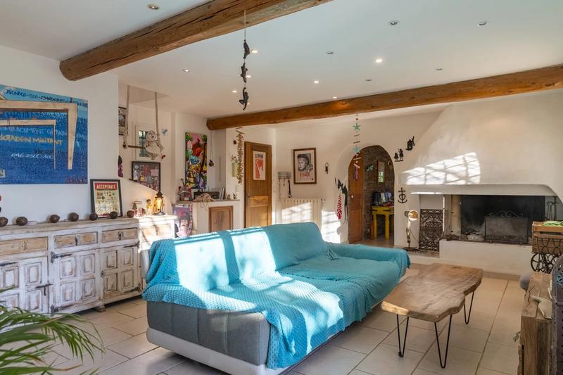 Villa - 137 m² - 6 pièces