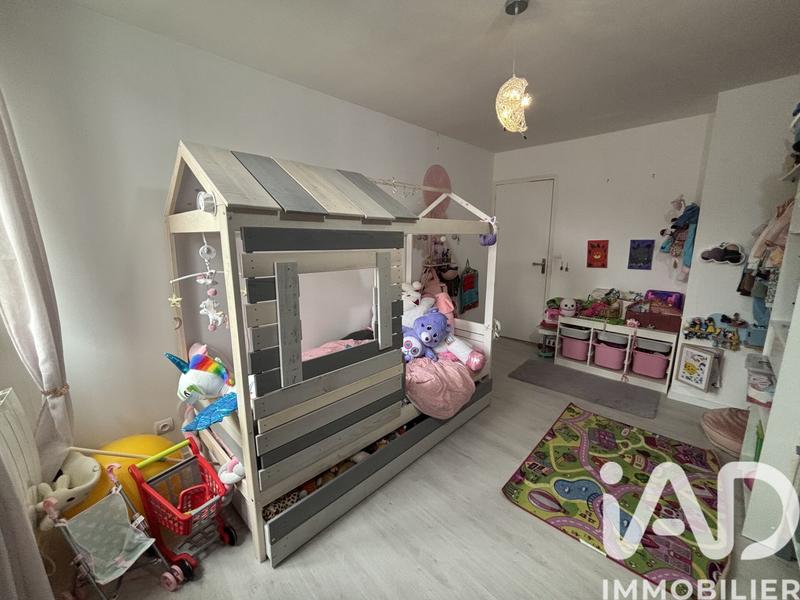 Appartement - 100 m² - 5 pièces