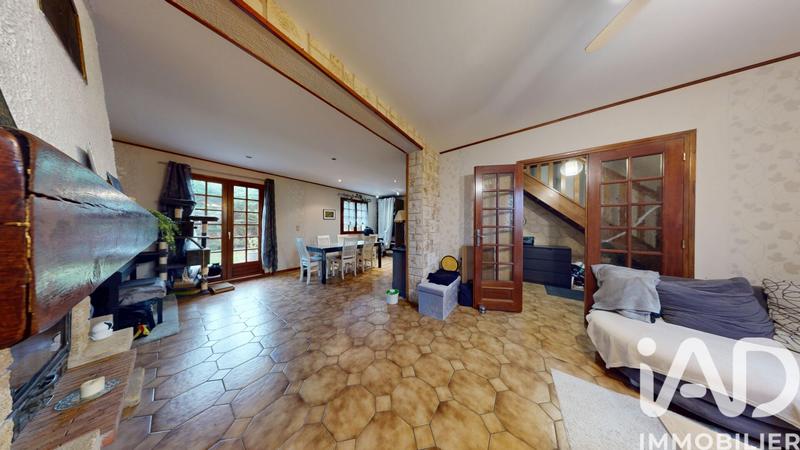 Maison - 122 m² - 7 pièces