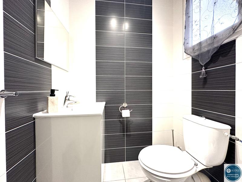 Maison - 100 m² - 5 pièces