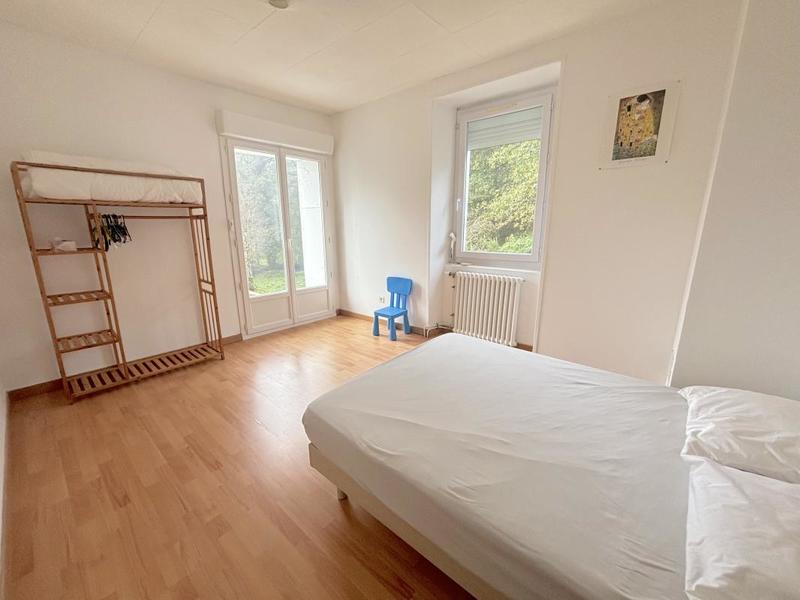 Maison - 200 m² - 7 pièces