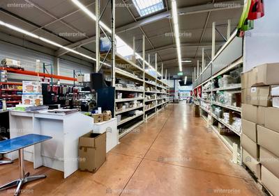 Local d'activité / Entrepôt - 2 750 m²